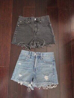Womens Madewell The Perfect Jean Shorts Size 25. Blue/black